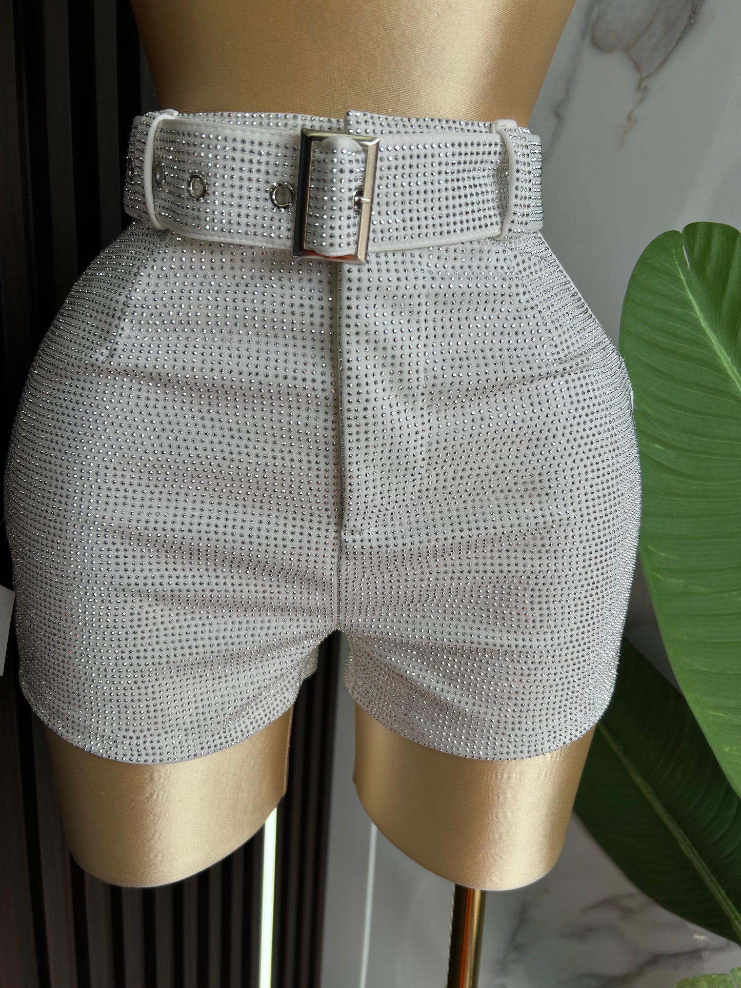 Carmesí White Short