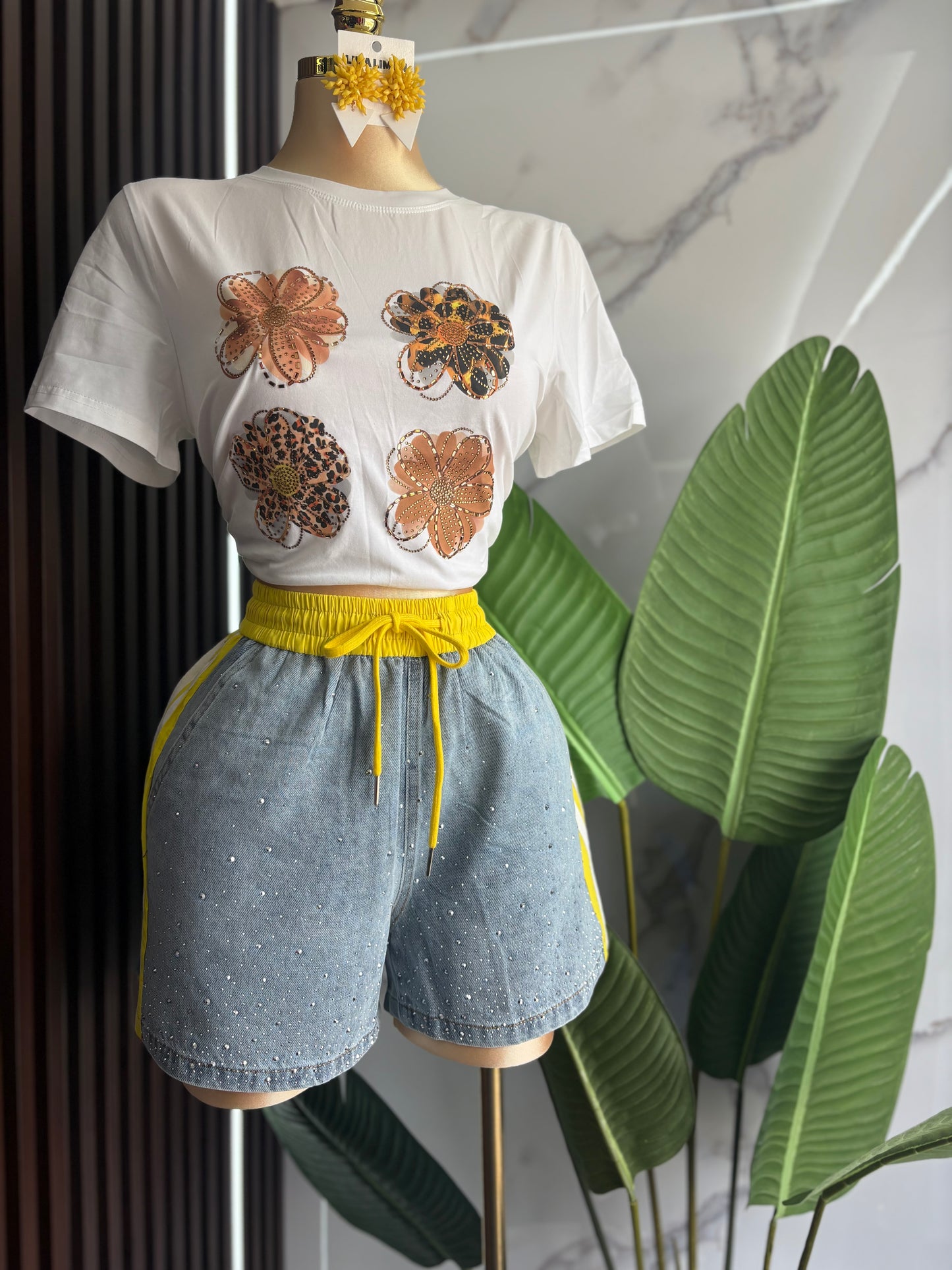 Animal print flower tshirt