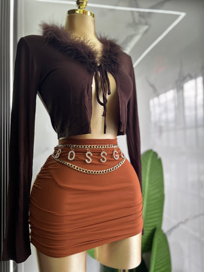 Brown top manga larga