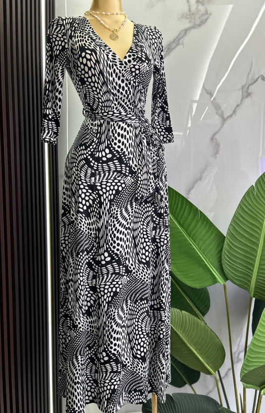 Black & White MAXIDRESS
